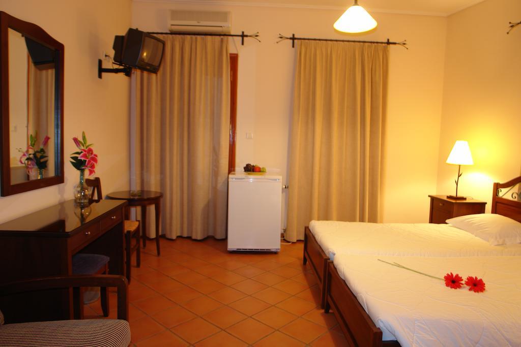 Xenonas Chrisso Otel Delphi Oda fotoğraf