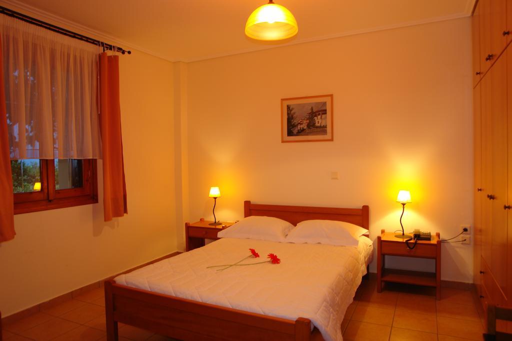 Xenonas Chrisso Otel Delphi Oda fotoğraf